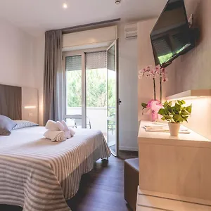 https://hotel-loretta-dependance.emilia-romagnahotels.net