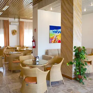 https://hotel-kristall-diano-marina.hotelitalianriviera.com